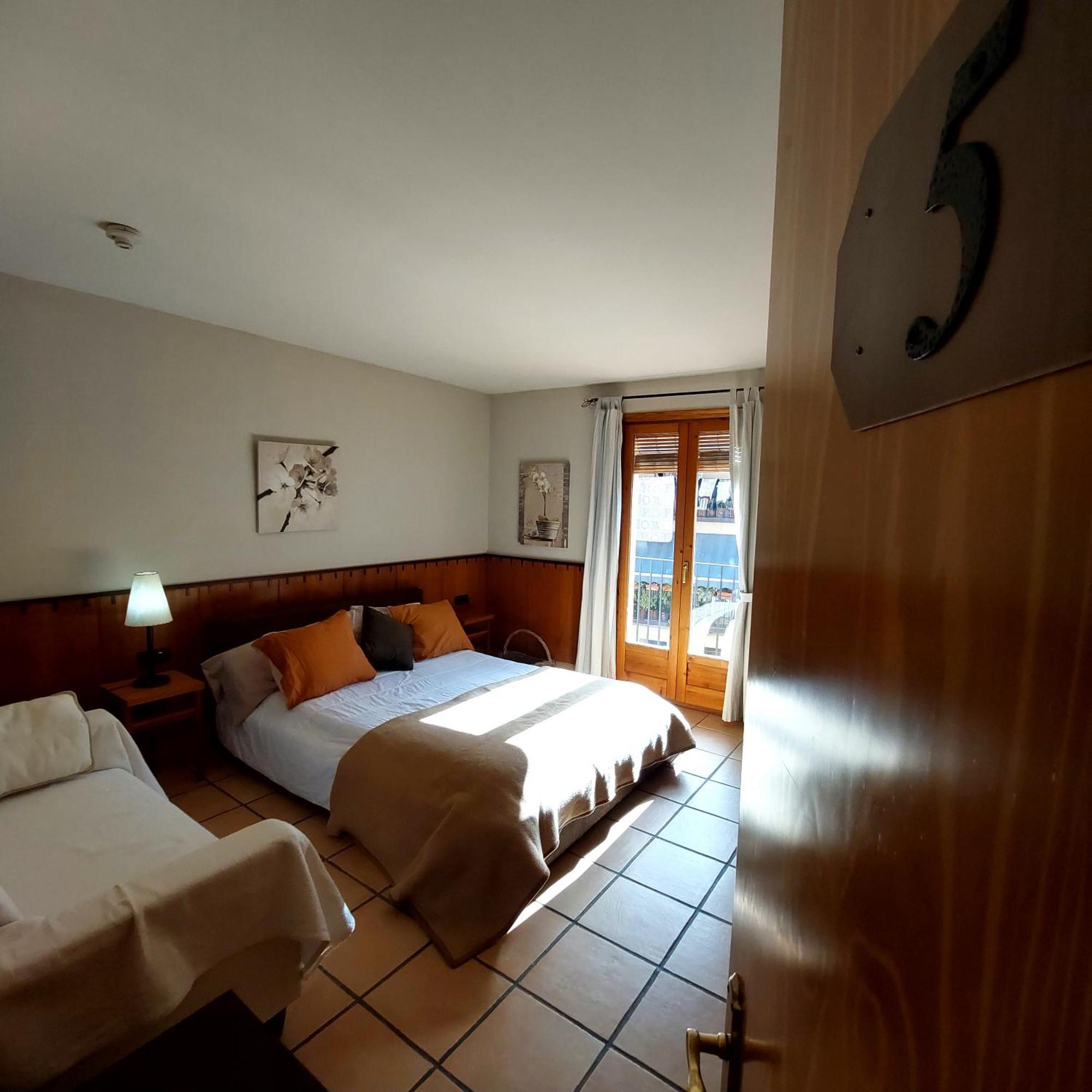 Hostal Tastavins Peñarroya de Tastavins Zimmer foto